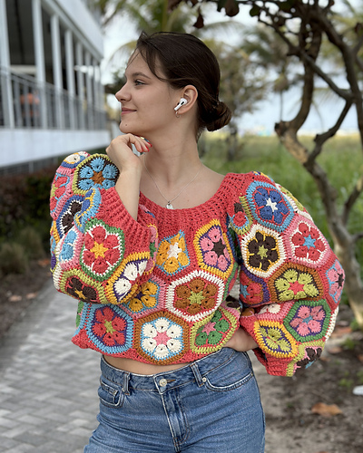 Ravelry: Vintage Floral Sweater pattern by Tania Skalozub