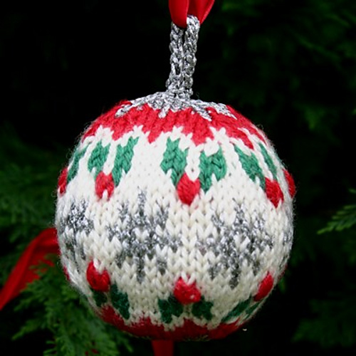 Ravelry Christmas Balls pattern by Mary Ann Stephens