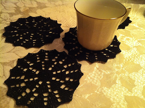 Small dahlia doily photo 2
