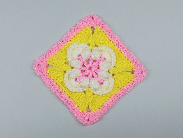 366 days of granny squares / Day 194