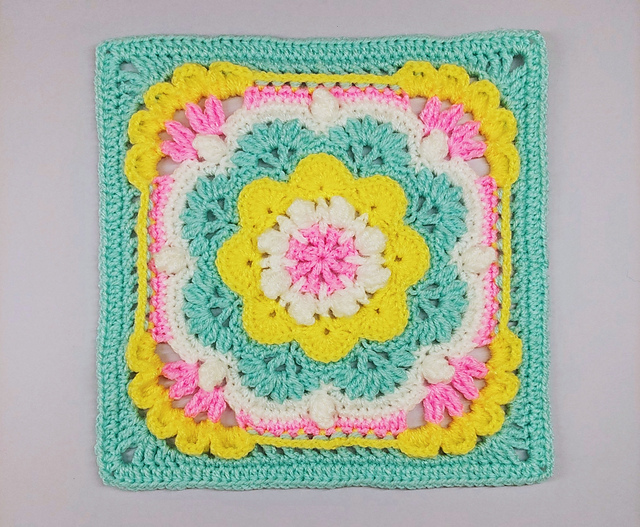 366 days of granny squares / Day 205