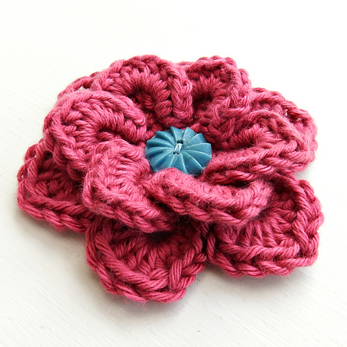 Ravelry Overlapping petal flower pattern by Ali Burdon