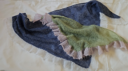 Ruffled Triangle