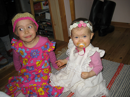 Pearly Girl Baby Headband photo 2