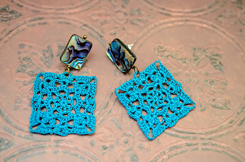 Clover Motif Earrings