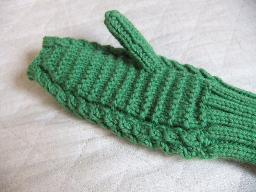 p.10 Garter & Diamonds Mittens ダイヤモンド＋ガーターのミトン 다른 모습 2
