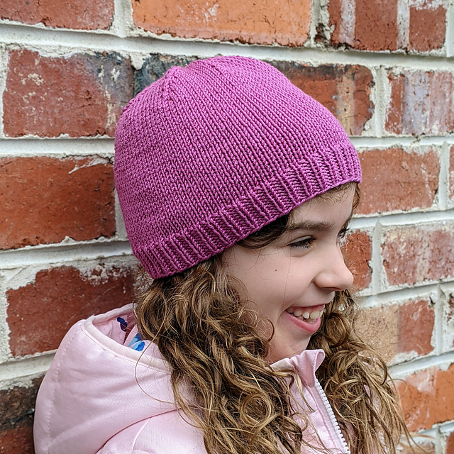 Ravelry 8ply Family Beanies pattern by Wool Baa — free download