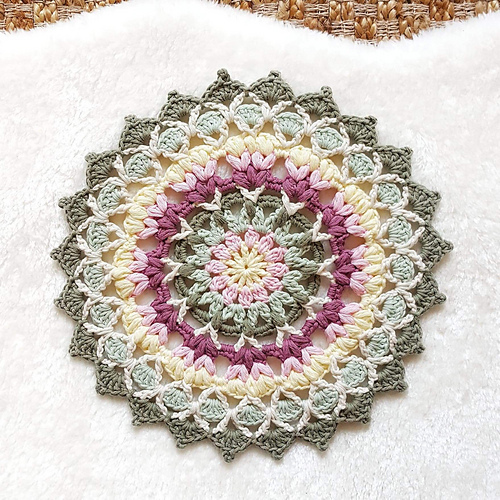 Sweet Posy Mandala photo 3