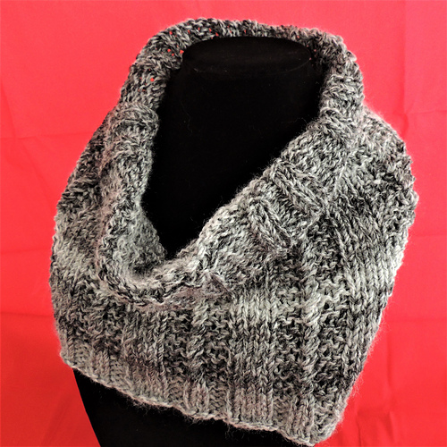 Ravelry: Twisted Rib Cowl Variation pattern by YaYa Lovestoknit