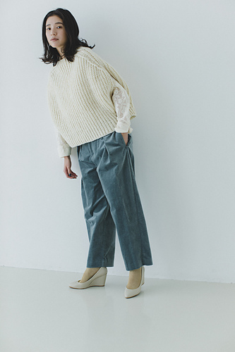 Ravelry ロービングのサークルシルエットベスト pattern by Emiko Kamata (鎌田恵美子)