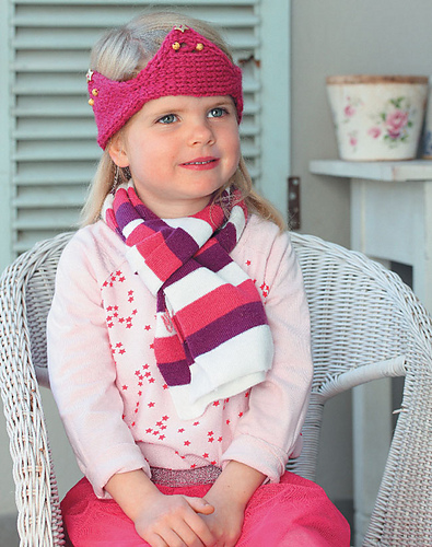 Knitted crown earwarmer photo 1
