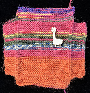 Bottom and outside of no-tab tray before sewing seams