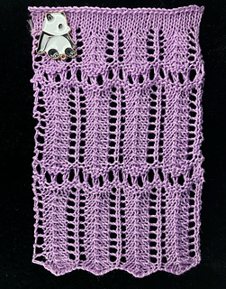 Entire swatch to show stockinette stitch at top of lace