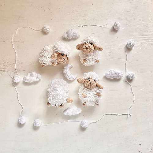 Fluffy Sheep - 3 Stitches Crafts