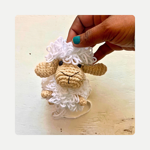 Fluffy Sheep - 3 Stitches Crafts