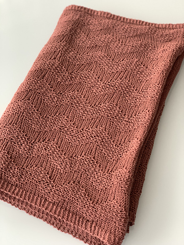 Ravelry: Maye pattern by Zsuzsanna Orthodoxou